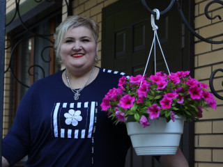 SVETLANA - Ich singe gerne, koche Essen