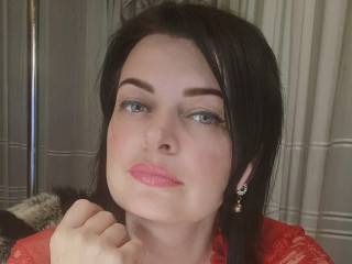 LINDA-SWEET-54 - Ich liebe es, zu tanzen und mich rhythmisch zu bewegen