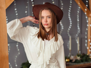 AnnaSweet - Hey! Ich bin ein wundersch&ouml;nes M&auml;dchen, das gerne neue Leute kennenlernt. Ich bin dein Spa&szlig; :)